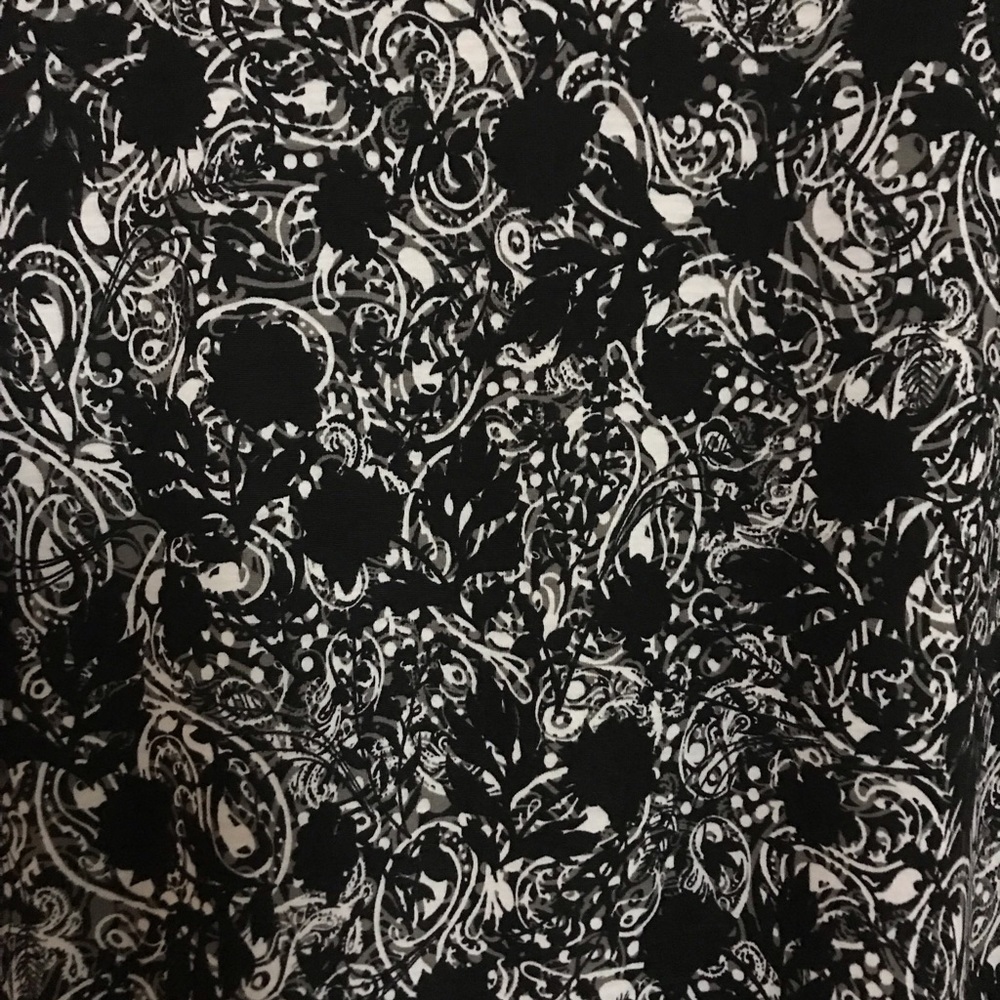 Julia dress LuLaRoe size XXL Black & White classic